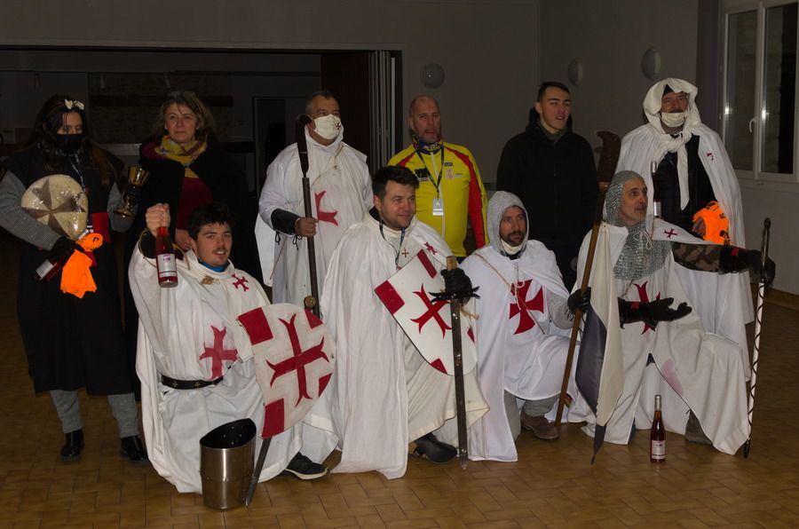 La troupe des templiers réunie en salle
